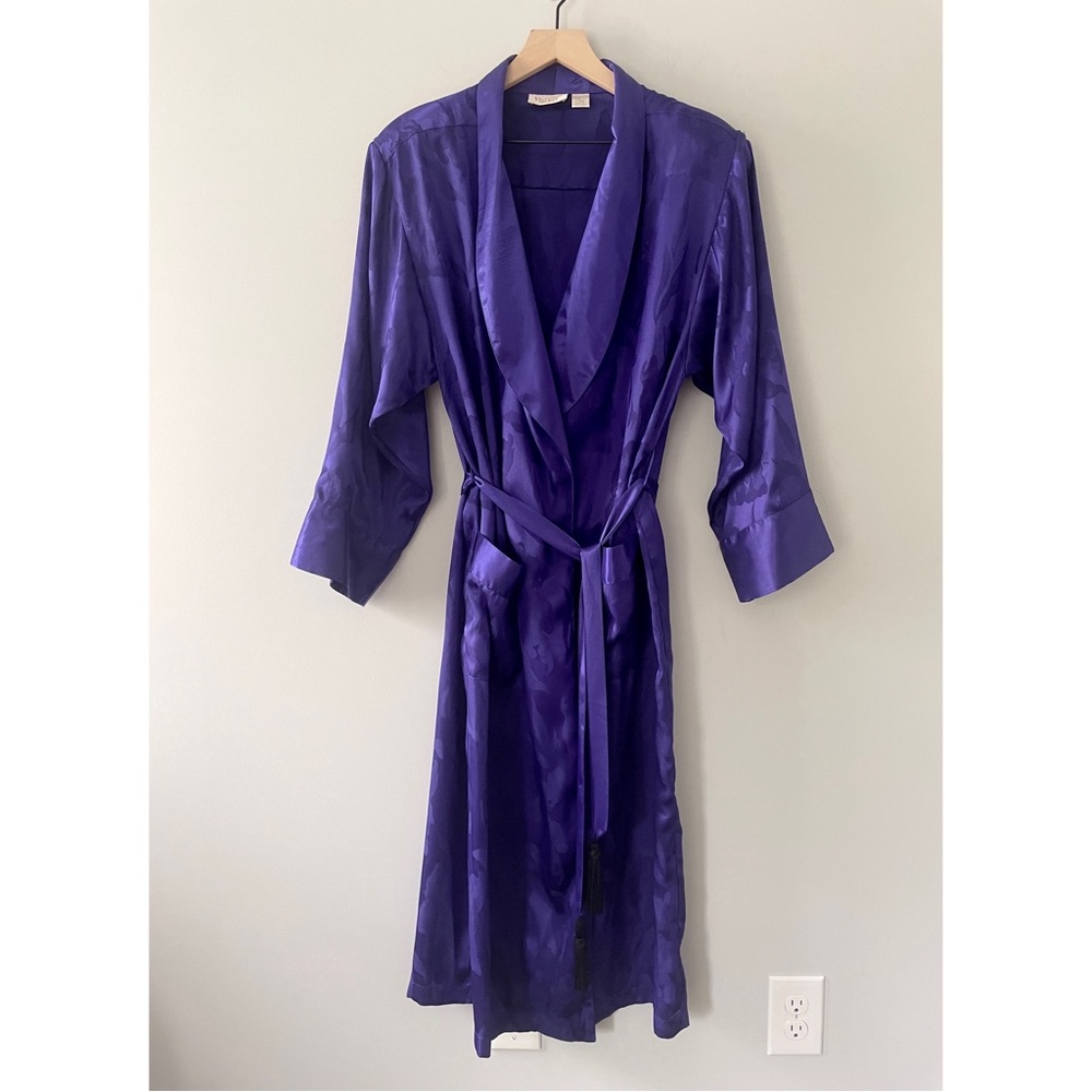 ❤️ Victoria's Secret Long Belted Robe Purple Satin Small Gold Label Vintage